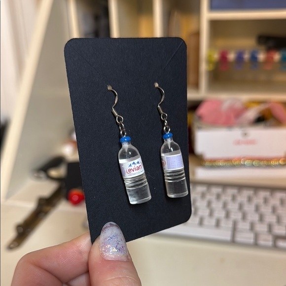 EVIAN water bottle earrings, os - Picture 7 of 9